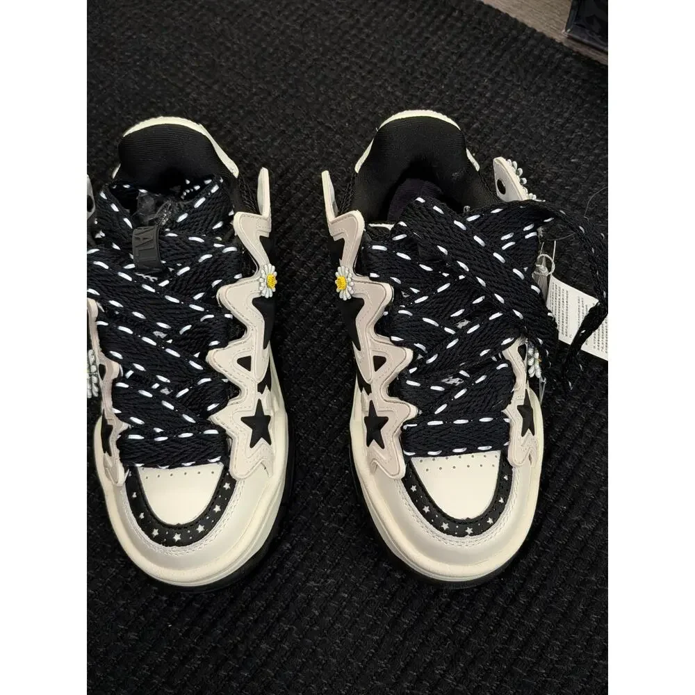Kaalixto x MEDM Daisy Bread woman sneakers size 4